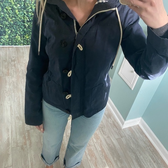 Abercrombie & Fitch Navy Blue Rain Jacket Size Medium - Picture 3 of 13